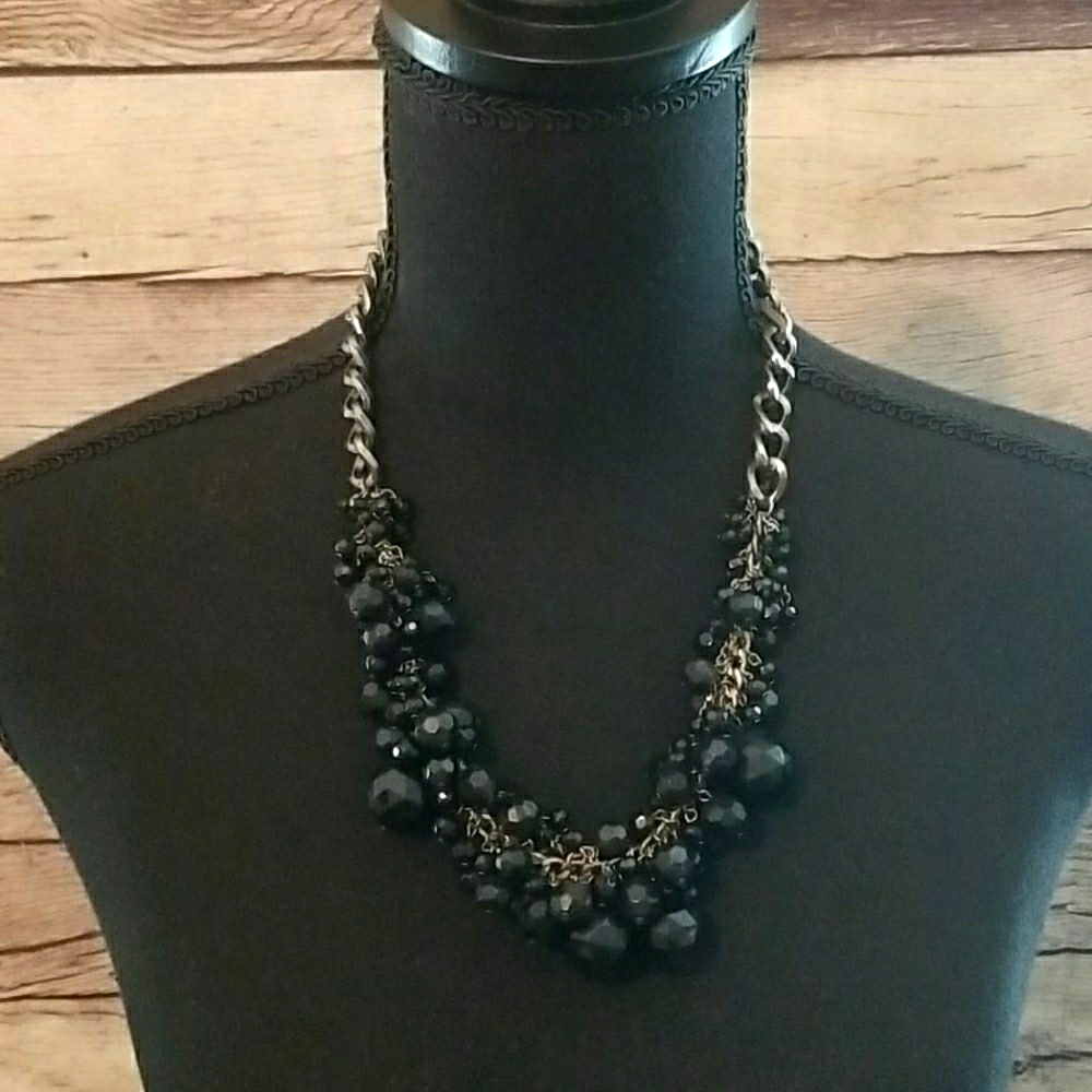 New Beautiful Black Gunmetal Necklace 10$